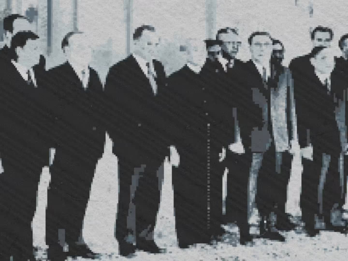 27 января 1973 года подписано Парижское соглашение о прекращении войны во Вьетнаме. Уже 10 февраля журнал «Огонёк» рассказывал о том, как эту новость и окончание войны отмечали в Советском Союзе.